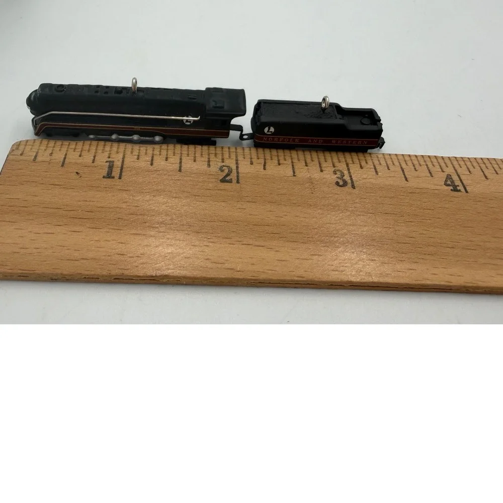 Hallmark Lionel 746‎ Norfolk Western Locomotive Tender Ornament 1999